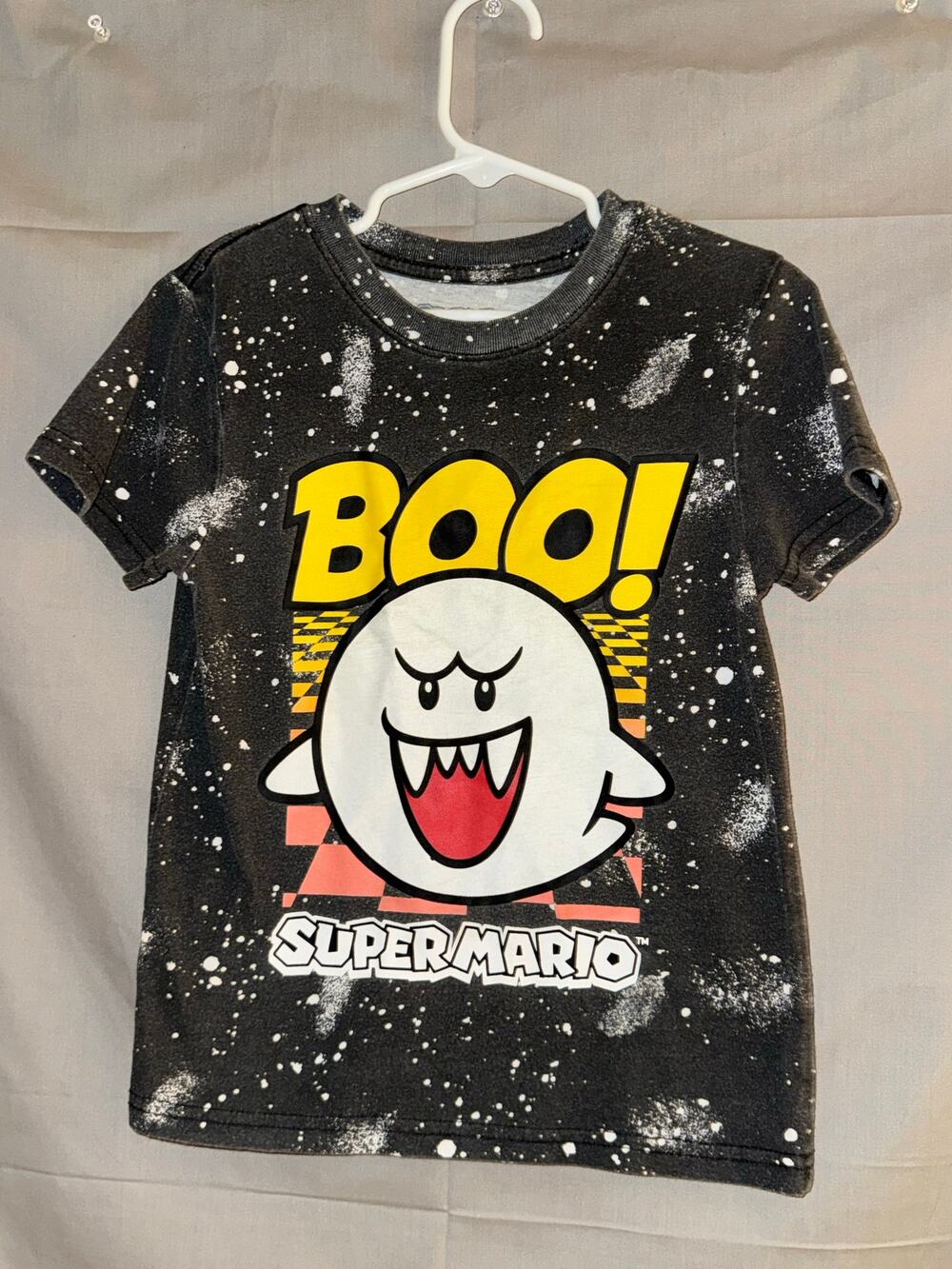 Nintendo Super Mario Boys Boo Ghost Halloween Black Splatter T-Shirt, Size XS